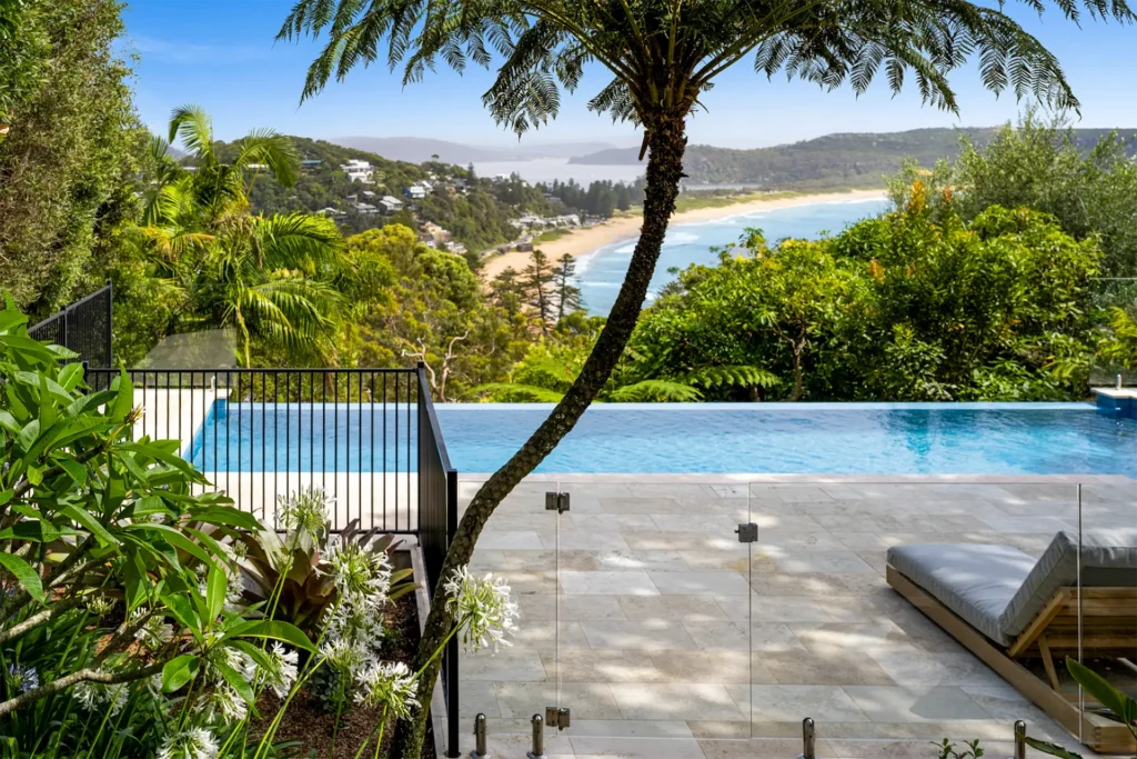Beaches Group | Palm Beach Project 03 - Hero